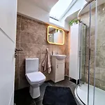 Budget Πανσιόν