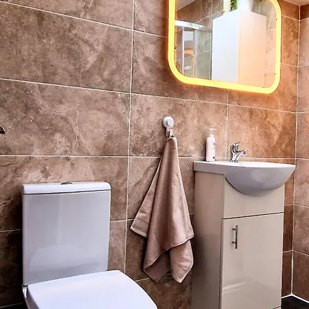 ゲストハウス Budget ルーカン