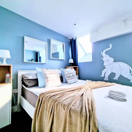Blue Elephant Room! Guest house Lucan